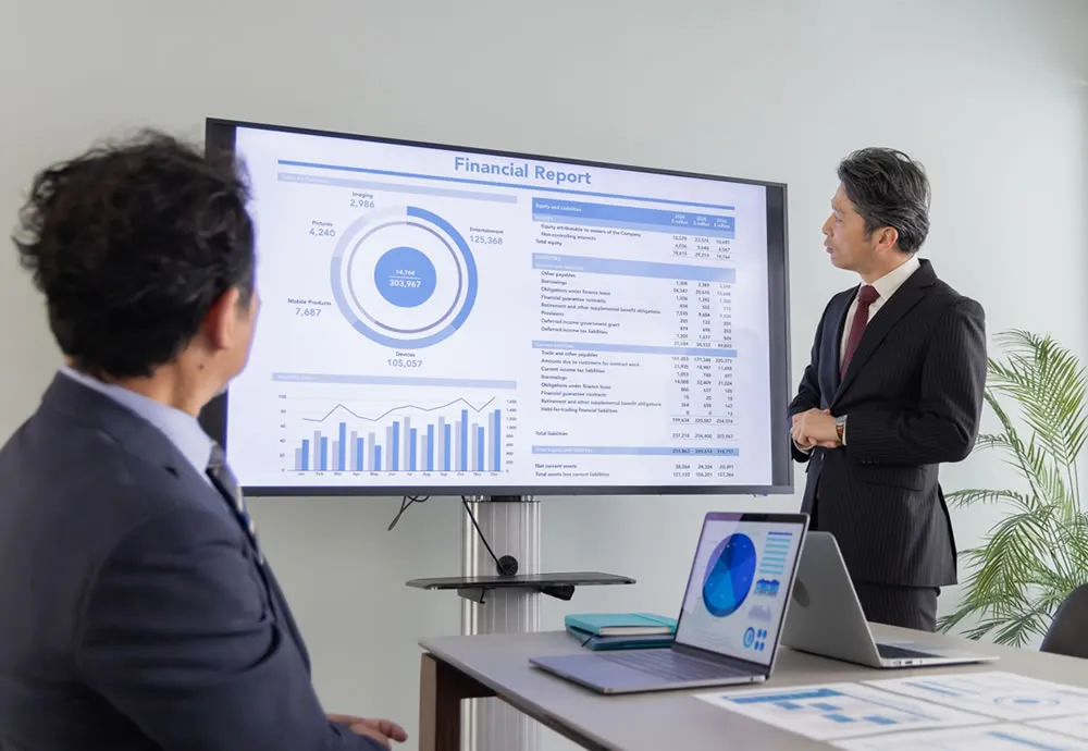 IoT導入支援の打ち合わせ風景
