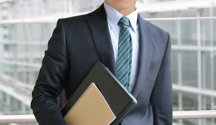 正社員・契約社員として働きながら独立準備